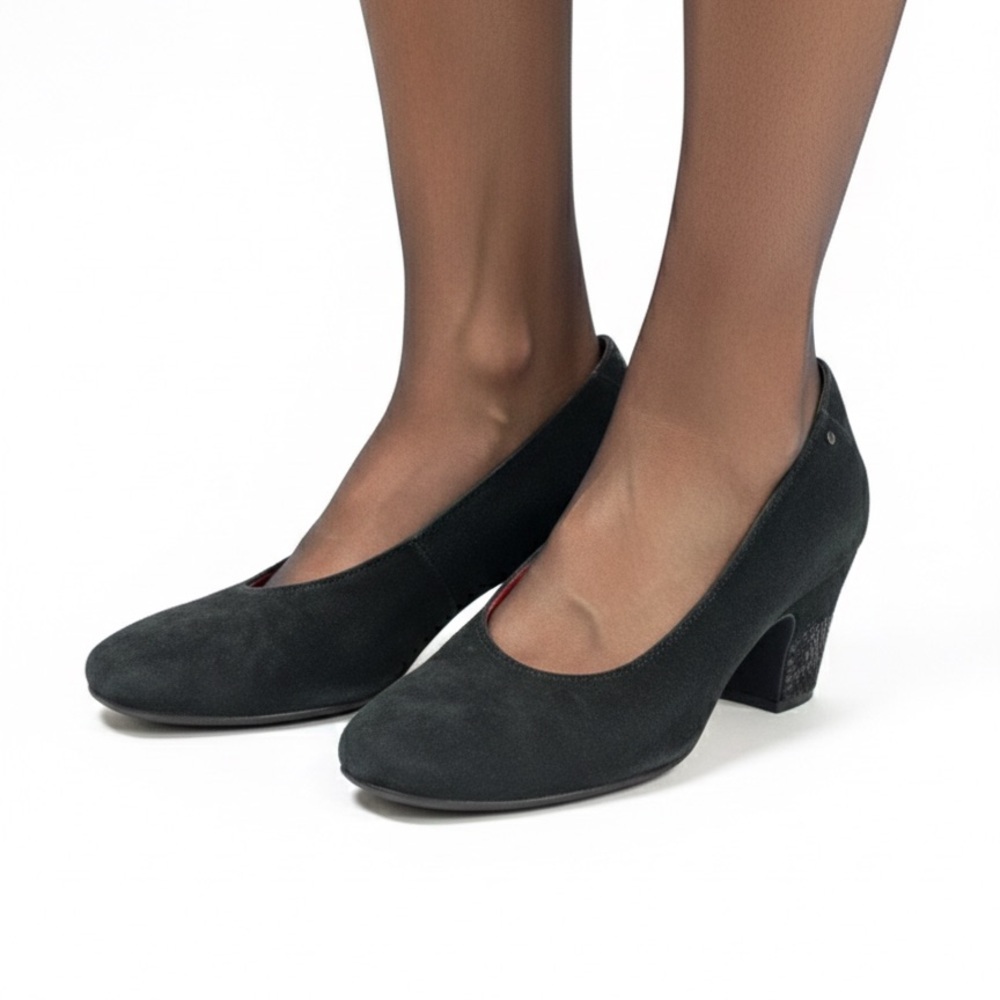 Pas de Rouge Black Suede Pumps IT 40.5 US 9.5 Made in Italy